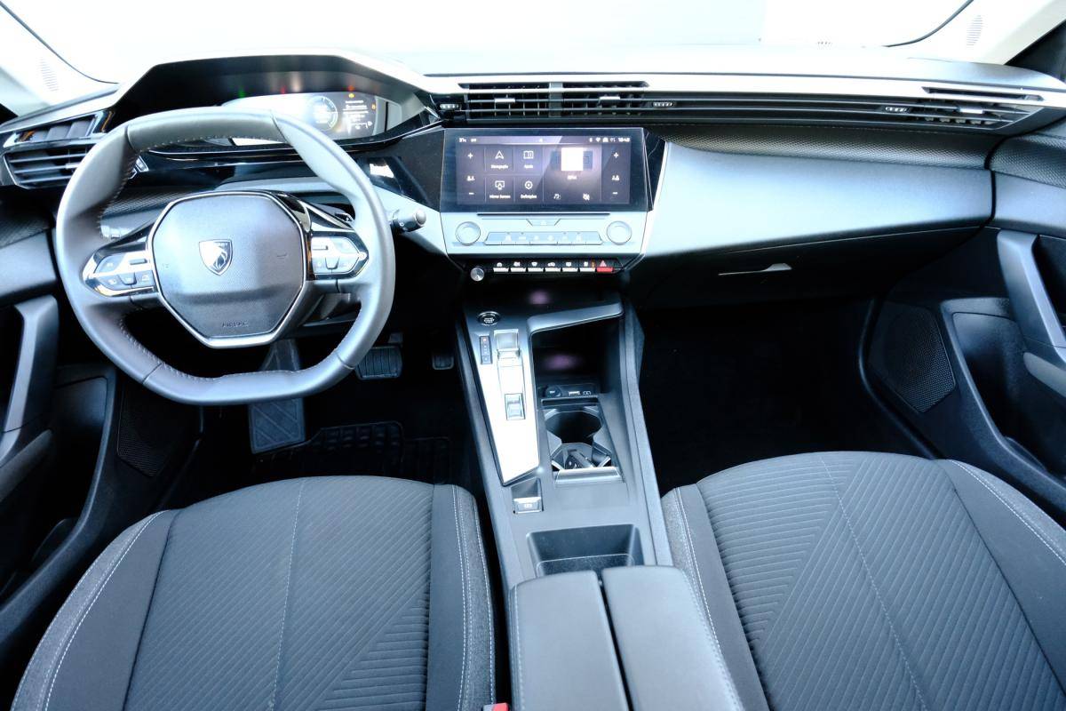 peugeot-308-2023-hibrido-a-gasolina-1598cc