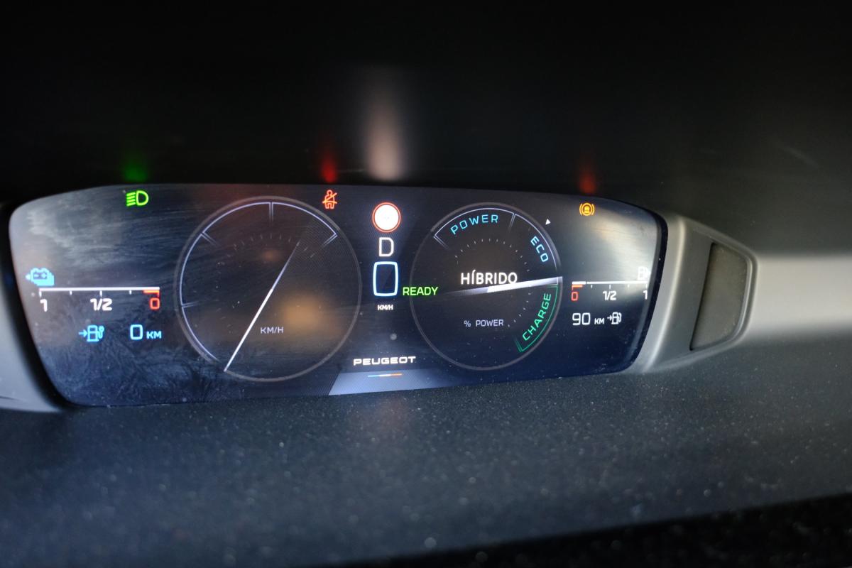 peugeot-308-2023-hibrido-a-gasolina-1598cc