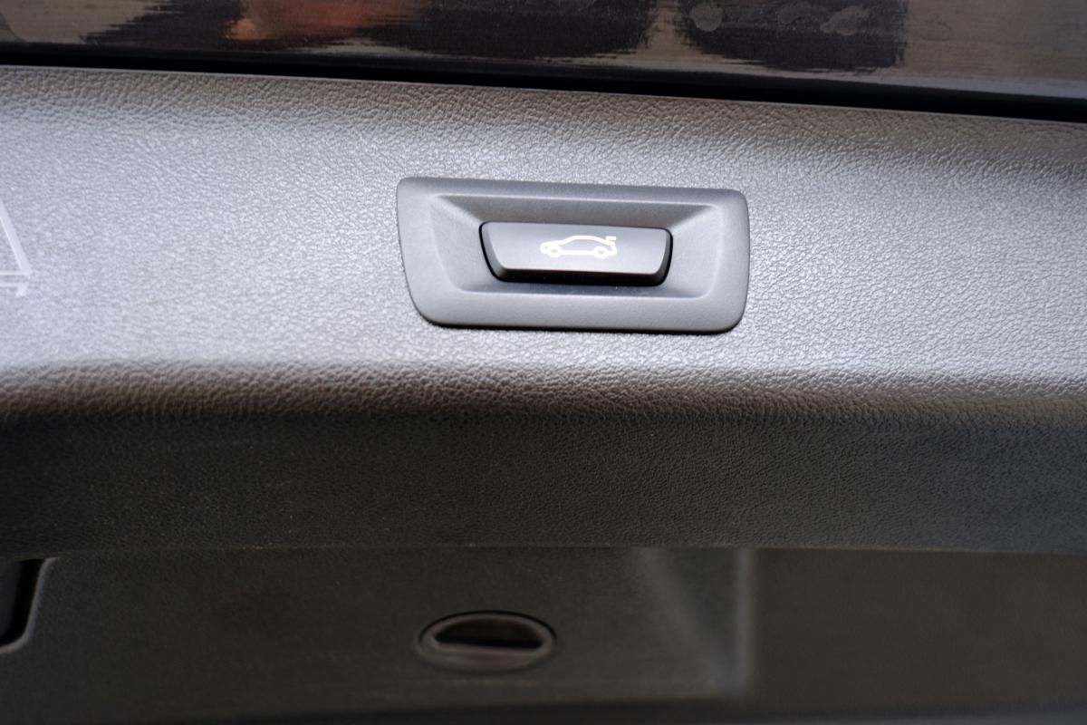 bmw-serie-5-2023-diesel-1995cc
