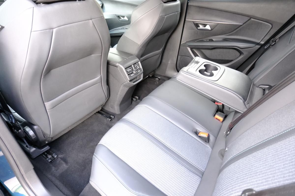 peugeot-3008-2022-gasolina-1199cc