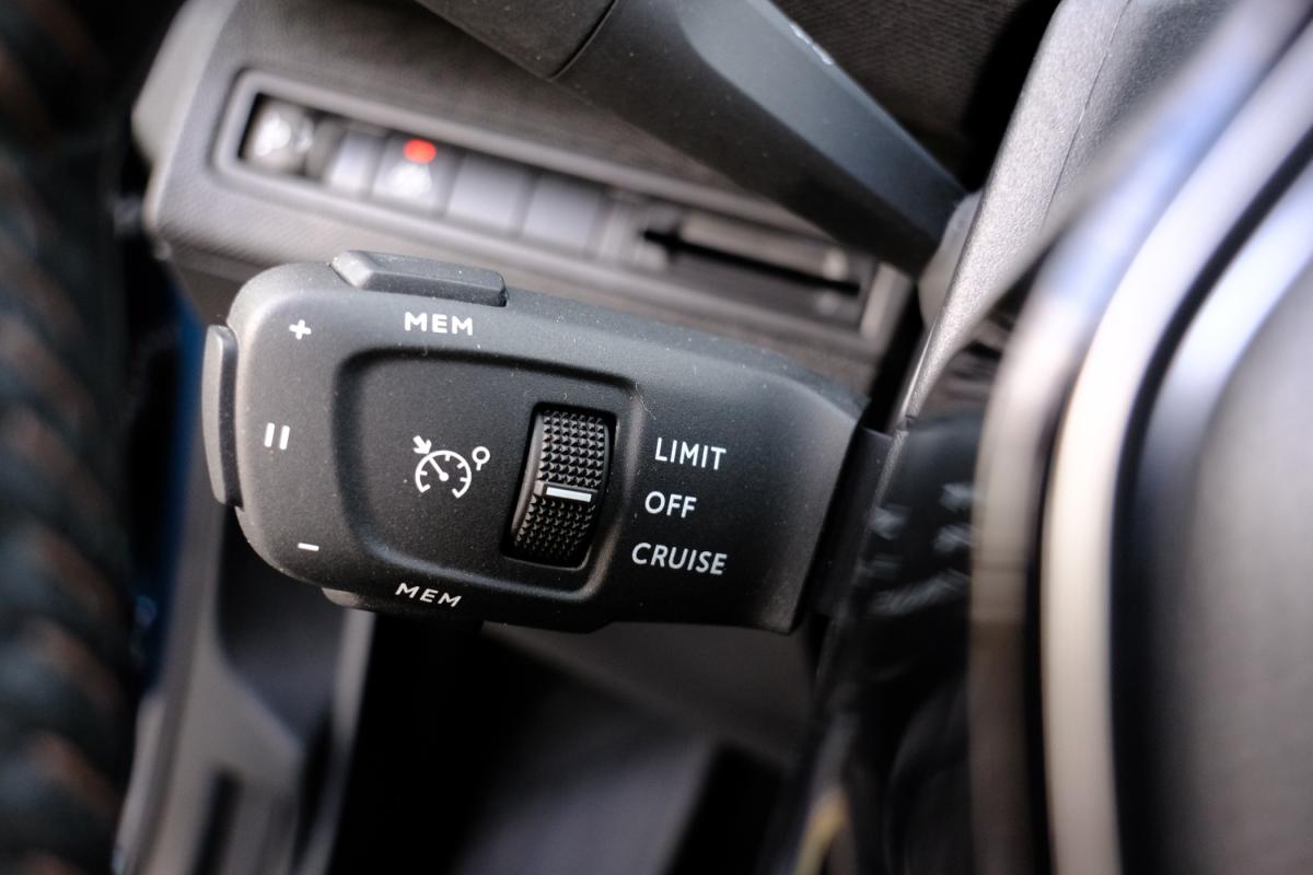 peugeot-3008-2022-gasolina-1199cc