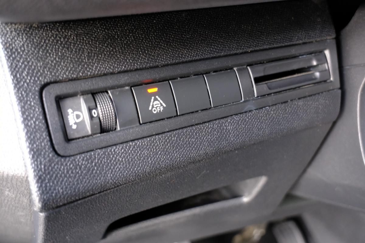 peugeot-3008-2022-gasolina-1199cc