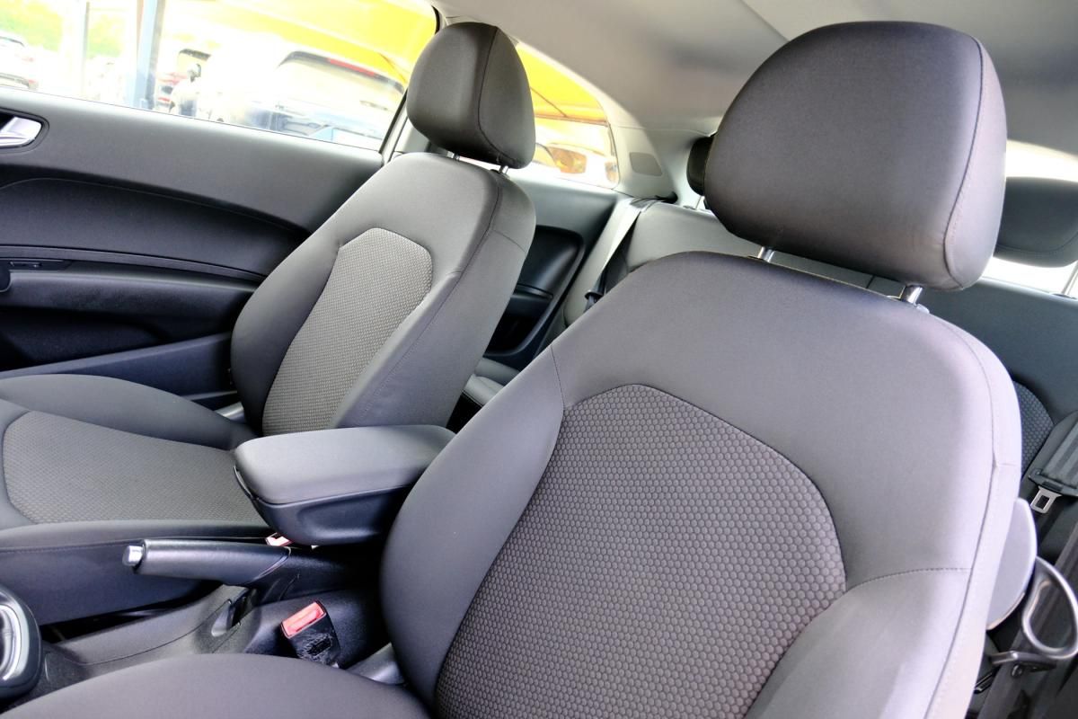 audi-a1-2012-diesel-1598cc