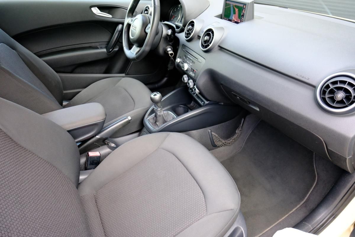 audi-a1-2012-diesel-1598cc