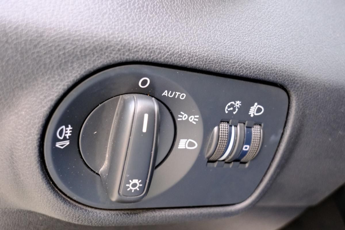 audi-a1-2012-diesel-1598cc