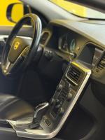 volvo-v60-2013-hibrido-a-diesel-2400cc