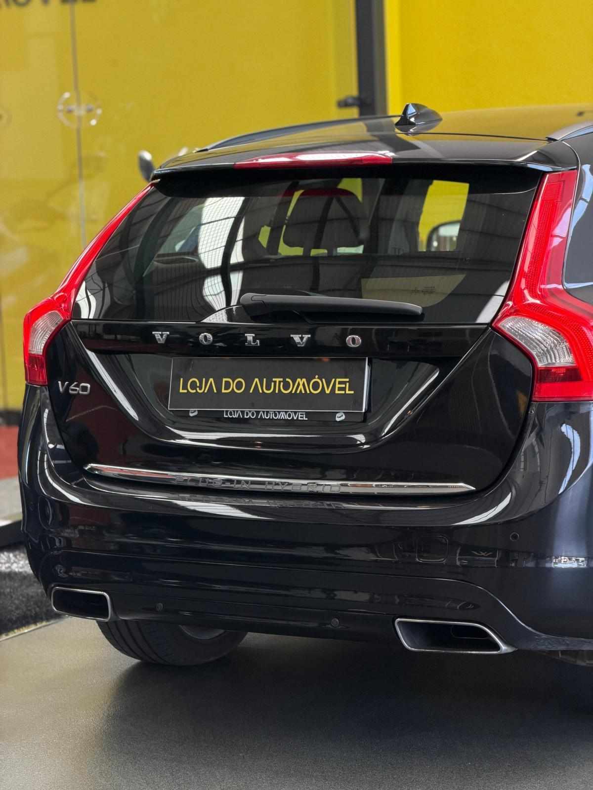 volvo-v60-2013-hibrido-a-diesel-2400cc