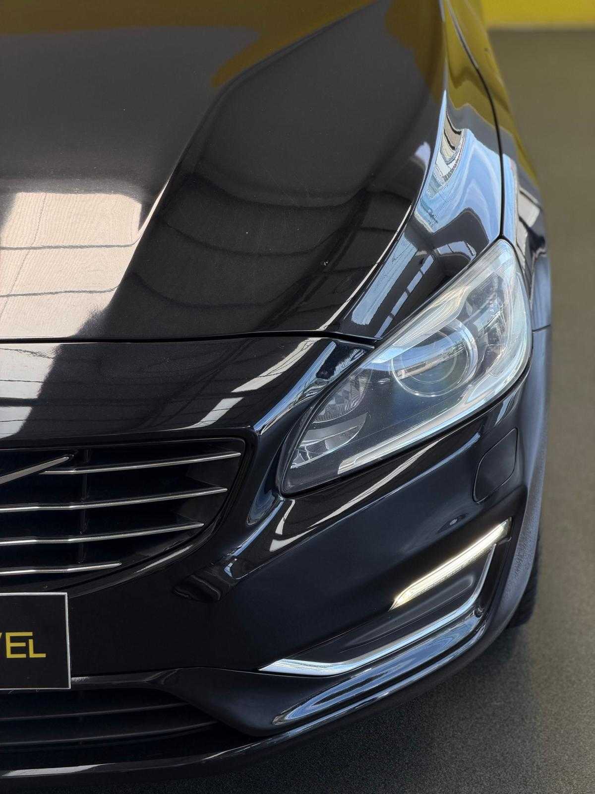 volvo-v60-2013-hibrido-a-diesel-2400cc