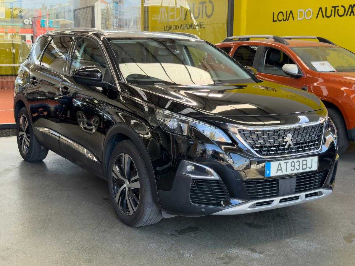 peugeot-5008-2018-diesel-1499cc