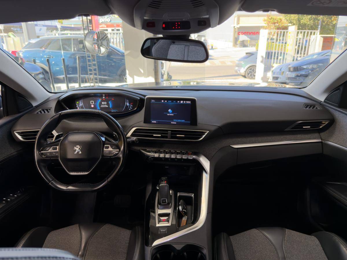 peugeot-5008-2018-diesel-1499cc