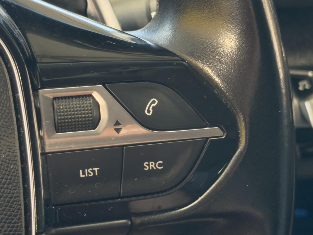 peugeot-5008-2018-diesel-1499cc