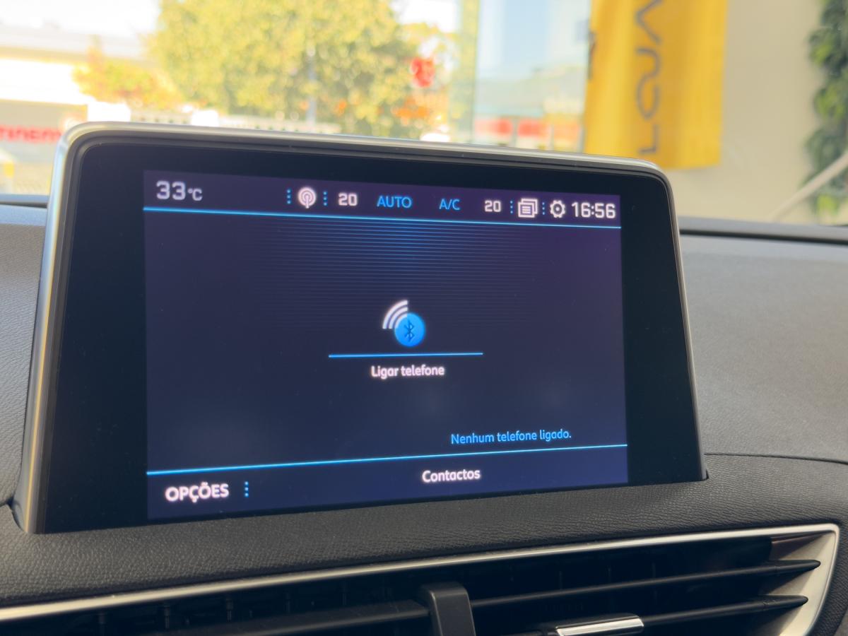 peugeot-5008-2018-diesel-1499cc