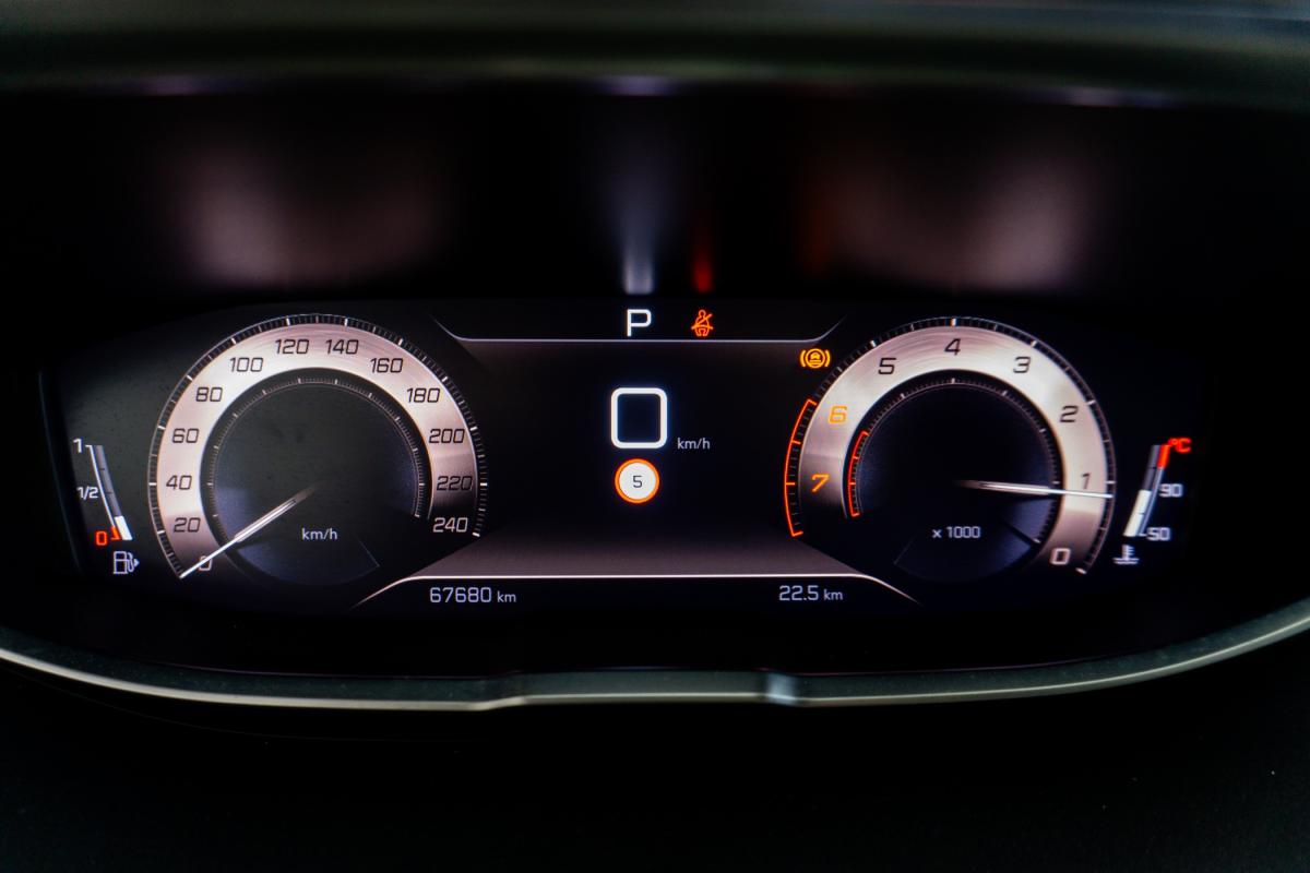 peugeot-3008-2023-gasolina-1199cc