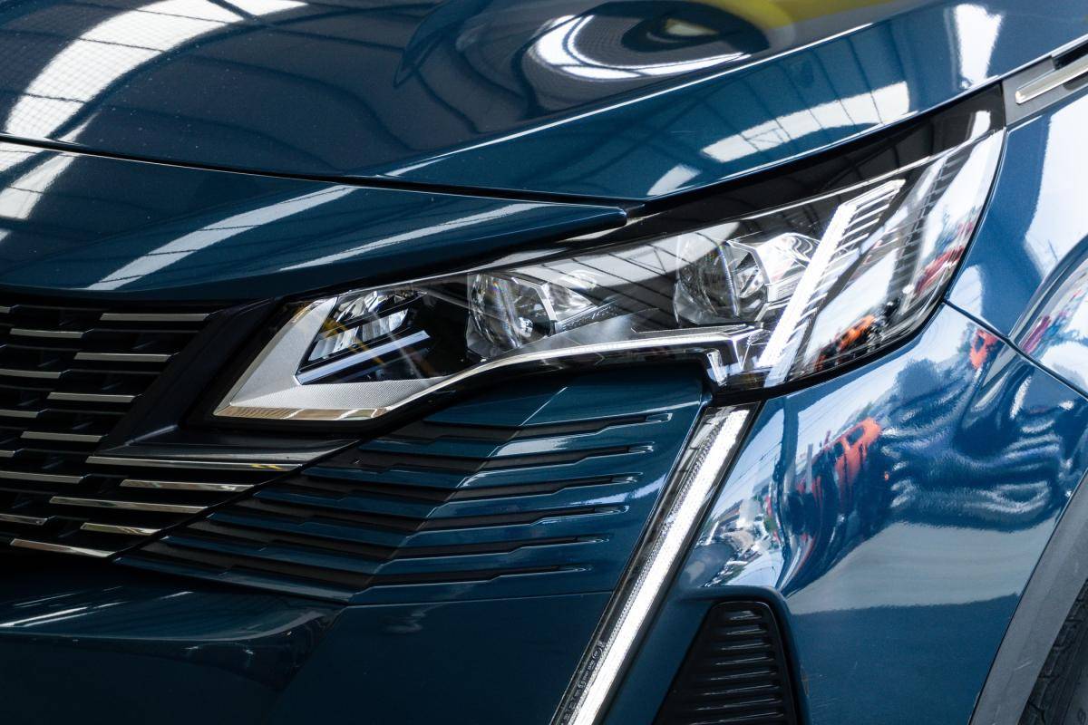 peugeot-3008-2023-gasolina-1199cc
