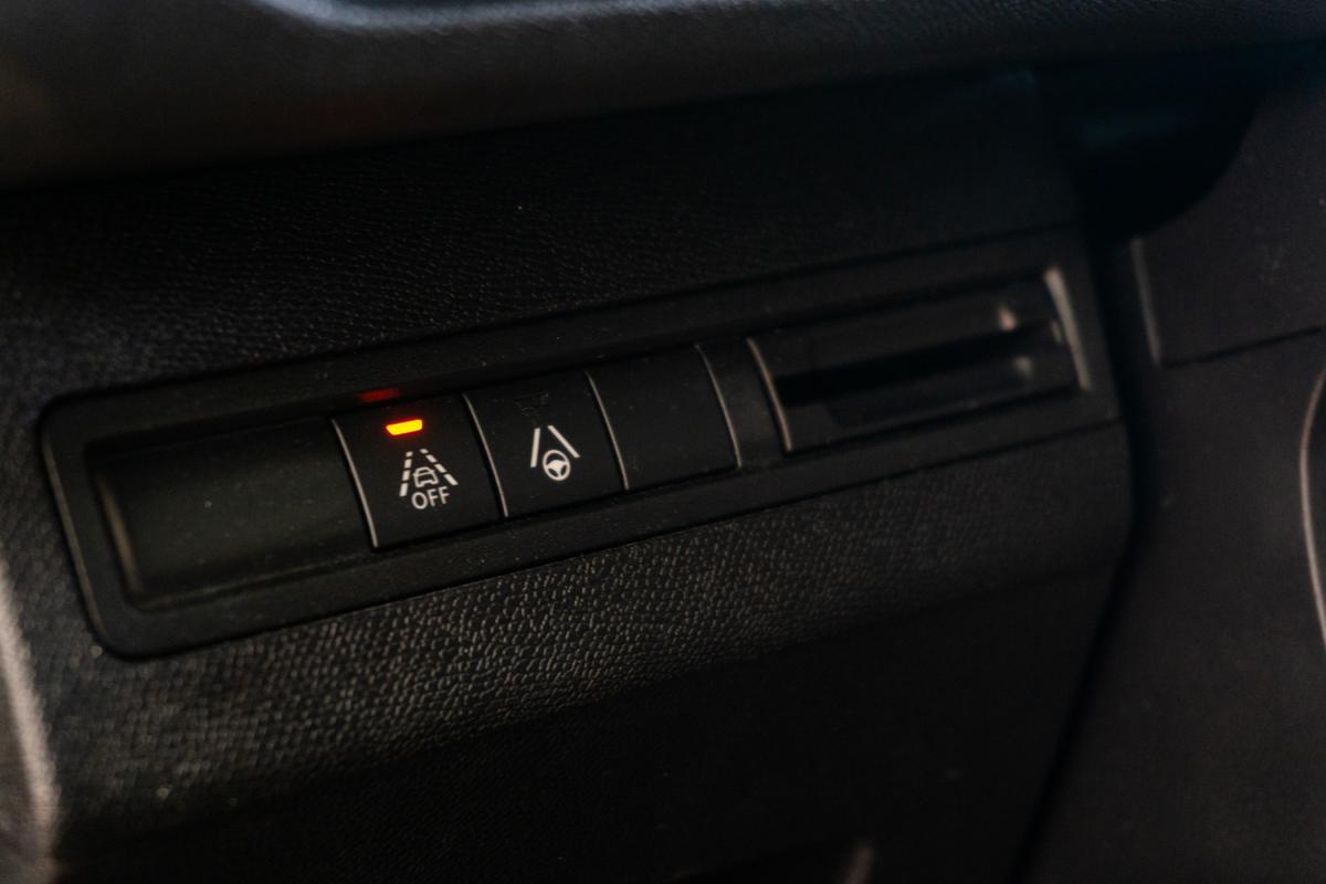 peugeot-3008-2023-gasolina-1199cc