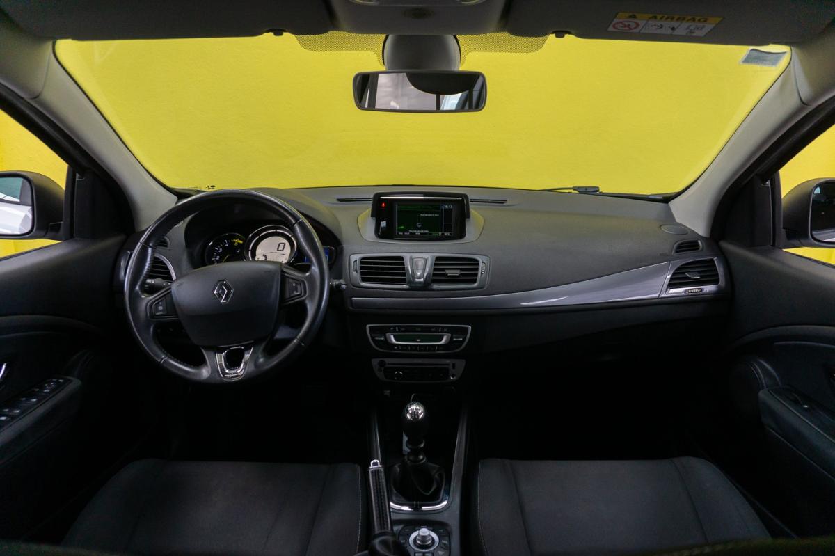 renault-megane-sport-tourer-2015-diesel-1461cc