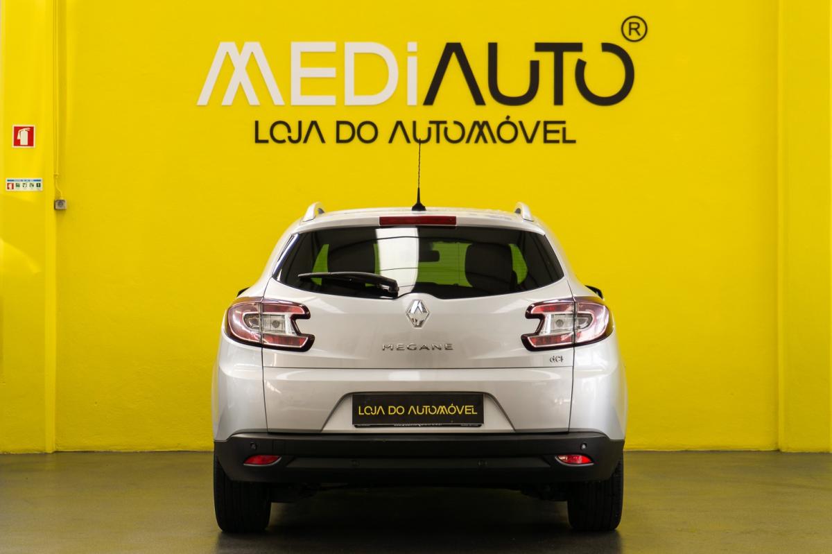 renault-megane-sport-tourer-2015-diesel-1461cc