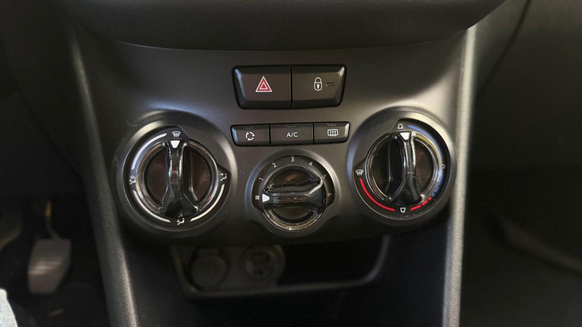 peugeot-208-2014-diesel-1560cc