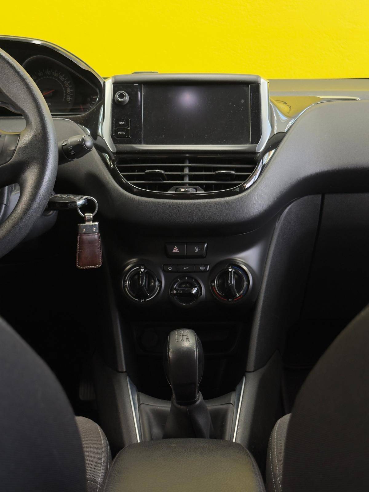 peugeot-208-2014-diesel-1560cc