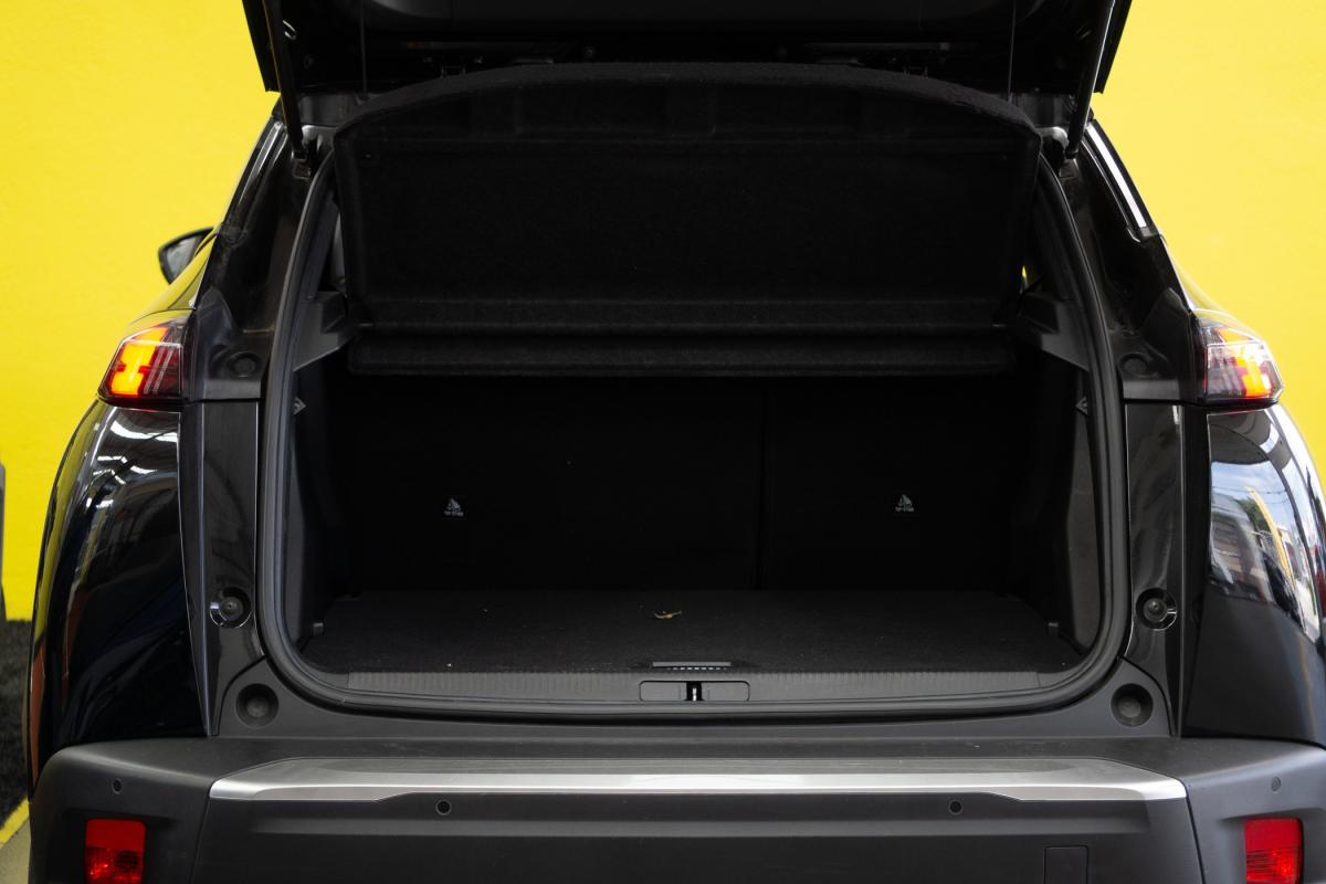 peugeot-2008-2022-diesel-1499cc