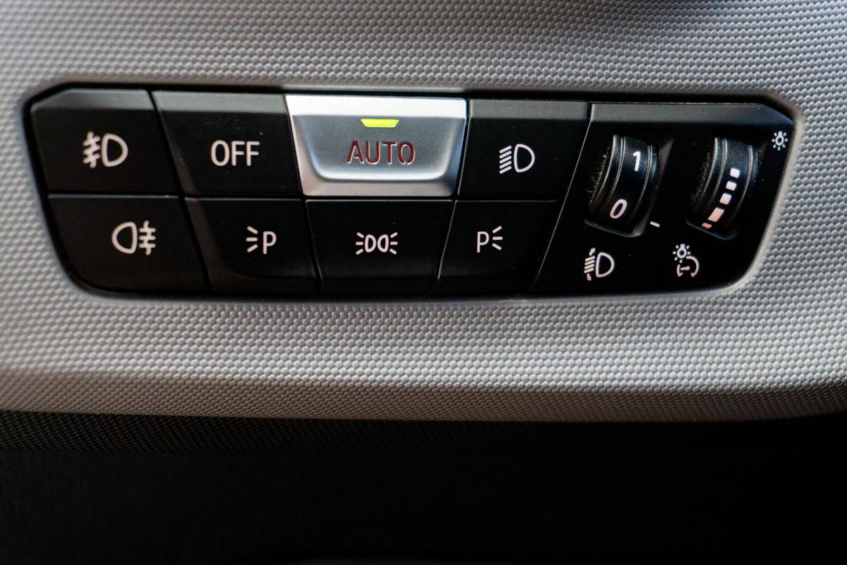 bmw-serie-1-2020-gasolina-1499cc