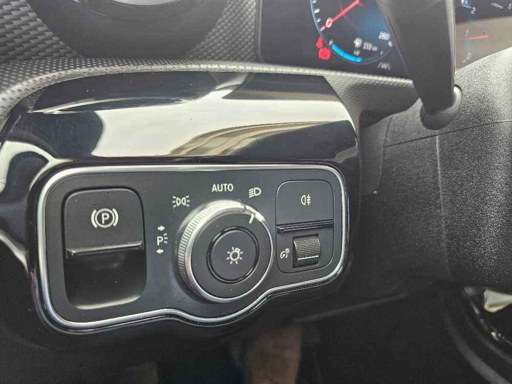 mercedes-benz-classe-a-2022-gasolina-1332cc