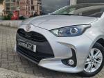 toyota-yaris-2024-hibrido-a-gasolina-1490cc