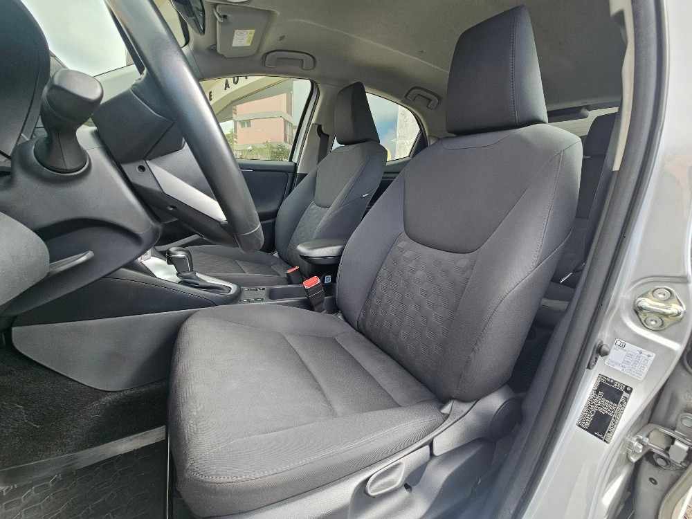 toyota-yaris-2024-hibrido-a-gasolina-1490cc