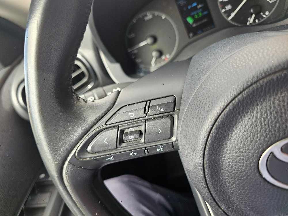 toyota-yaris-2024-hibrido-a-gasolina-1490cc