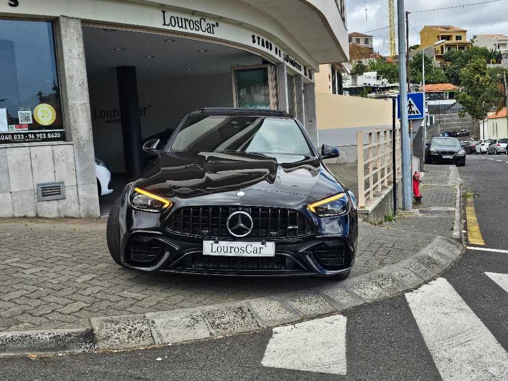 mercedes-benz-classe-c-2024-hibrido-a-gasolina-1991cc