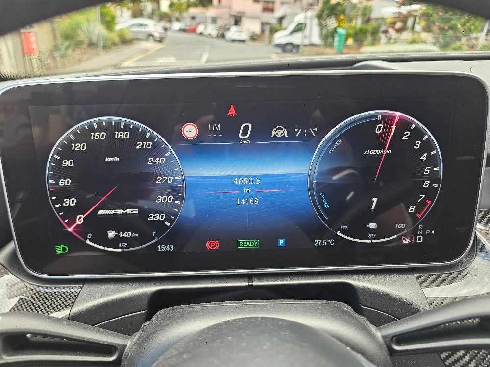 mercedes-benz-classe-c-2024-hibrido-a-gasolina-1991cc