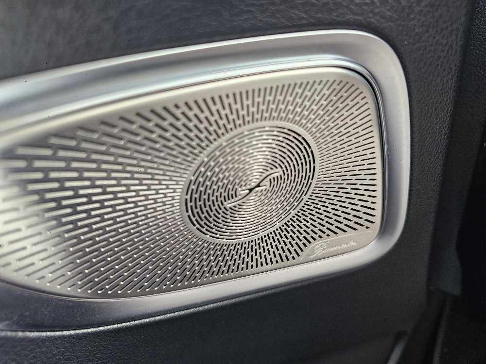 mercedes-benz-classe-c-2024-hibrido-a-gasolina-1991cc