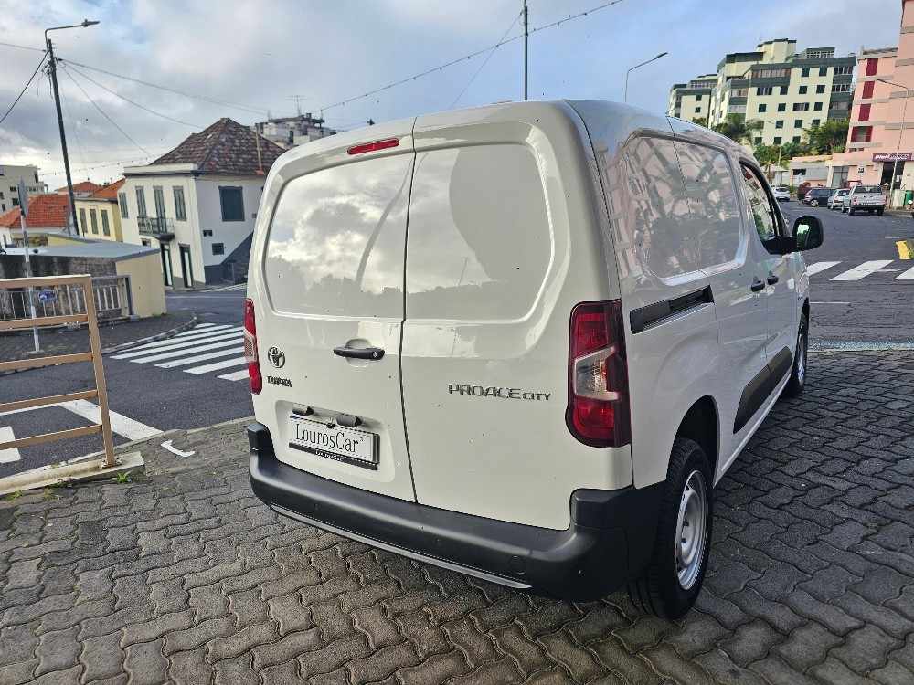 toyota-proace-2020-diesel-1499cc