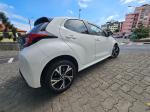 toyota-yaris-2024-hibrido-a-gasolina-1490cc
