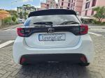 toyota-yaris-2024-hibrido-a-gasolina-1490cc
