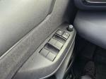 toyota-yaris-2024-hibrido-a-gasolina-1490cc