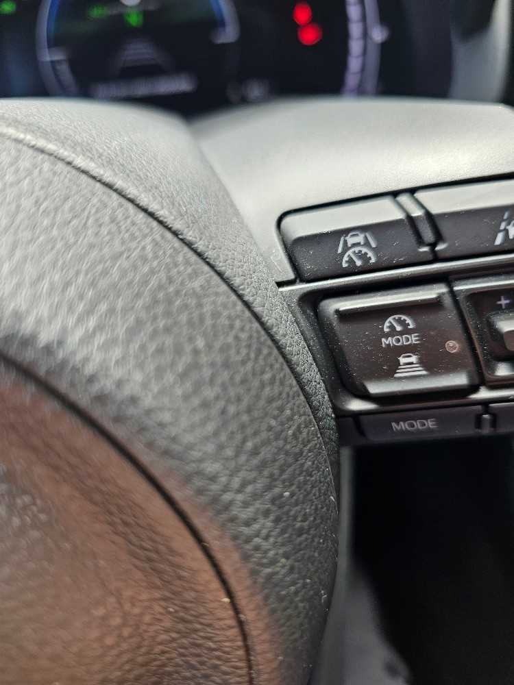 toyota-yaris-2024-hibrido-a-gasolina-1490cc