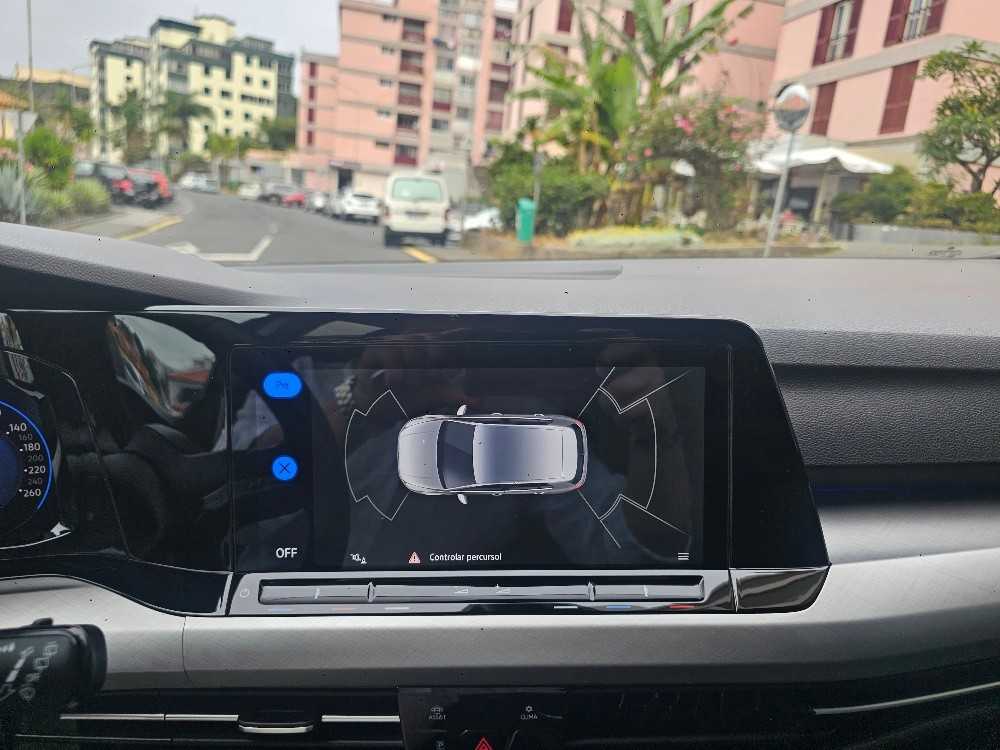 volkswagen-golf-2023-gasolina-999cc