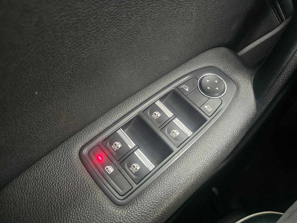 renault-captur-1-0-tce-2023-gasolina-999cc