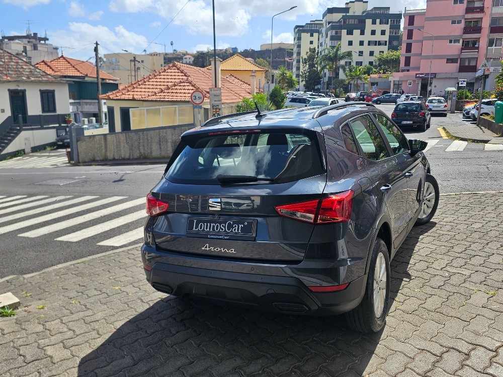 seat-arona-2023-gasolina-999cc
