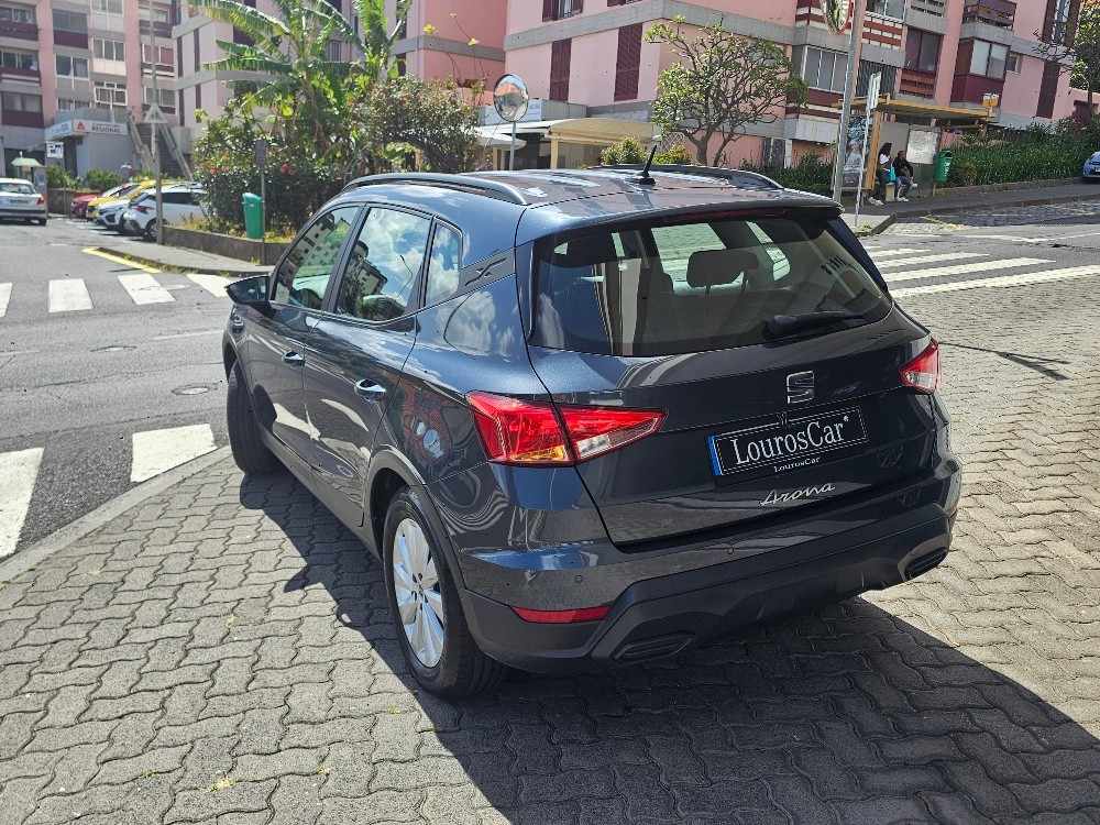 seat-arona-2023-gasolina-999cc