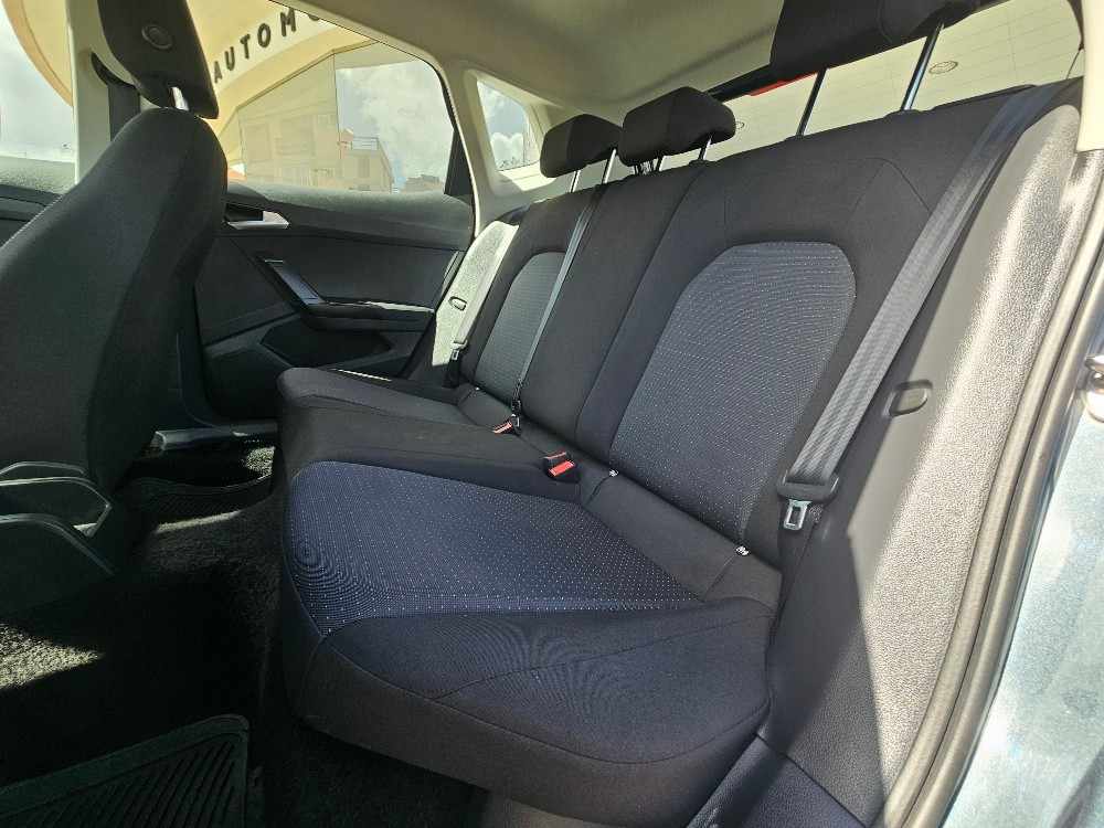 seat-arona-2023-gasolina-999cc