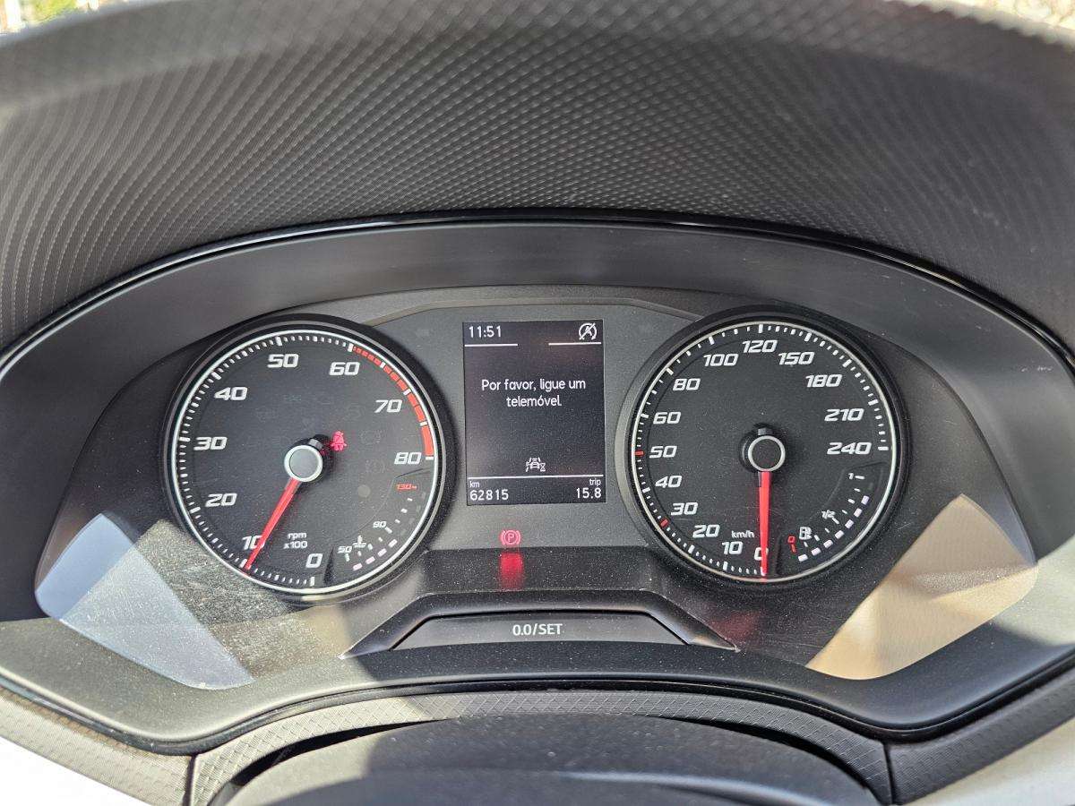 seat-arona-2023-gasolina-999cc