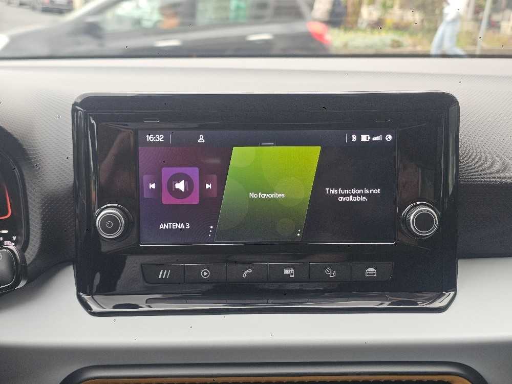seat-arona-2023-gasolina-999cc