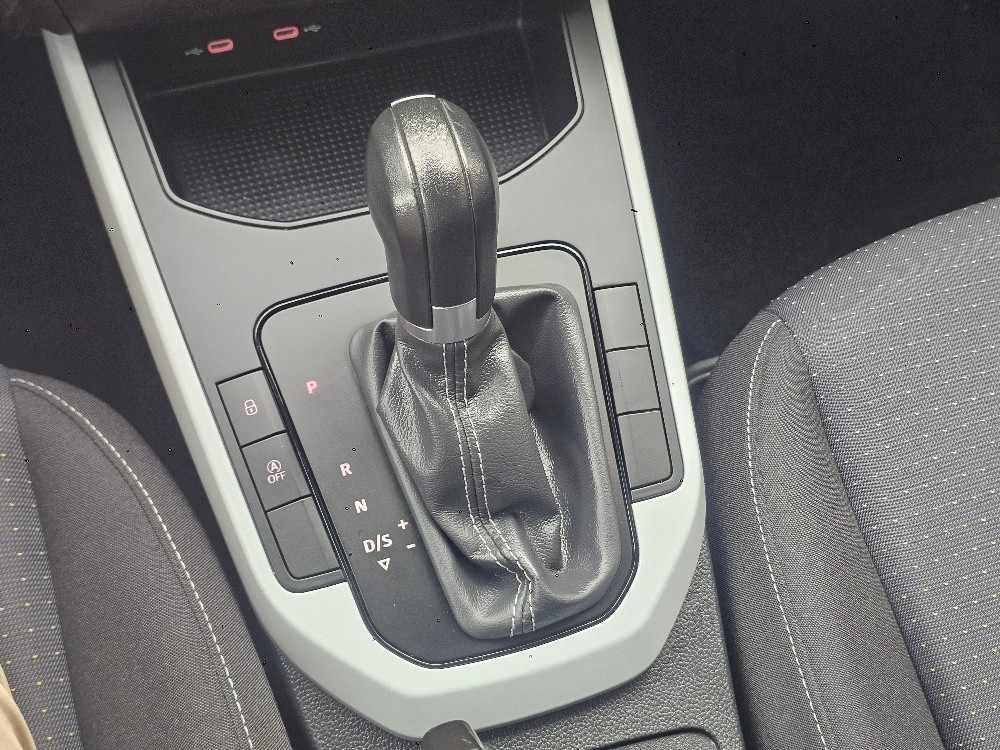 seat-arona-2023-gasolina-999cc