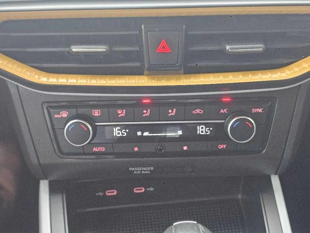 seat-arona-2023-gasolina-999cc