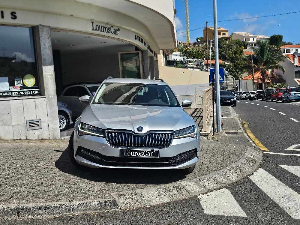 skoda-superb-2022-diesel-1968cc