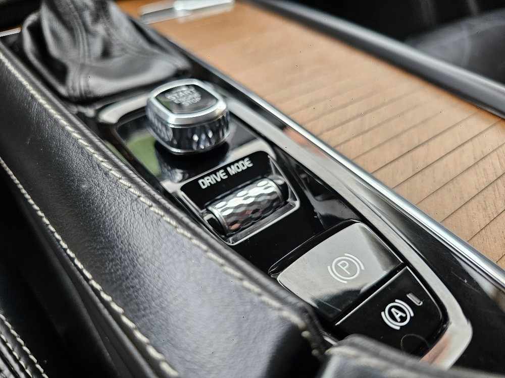 volvo-xc90-2018-diesel-1969cc