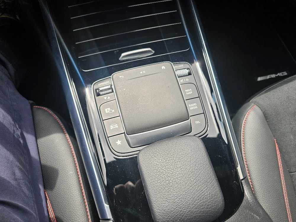mercedes-benz-gla-2023-hibrido-a-gasolina-1332cc