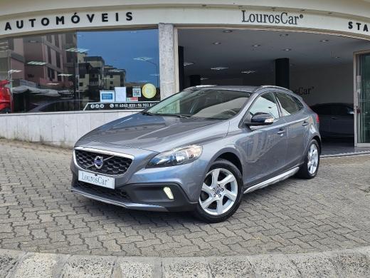 volvo-v40-cross-country-2014-diesel-1560cc